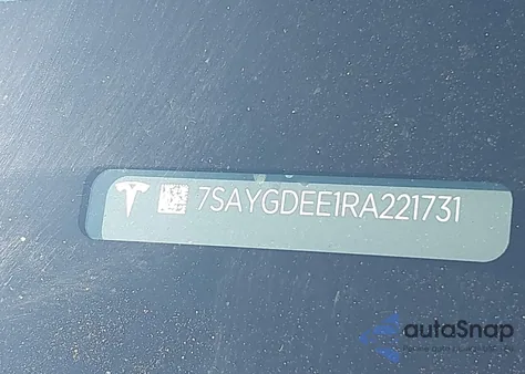 2024 Tesla Model Y Long Range Dual Motor All-Wheel Drive из США, поврежденный, VIN 7SAYGDEE1RA221731